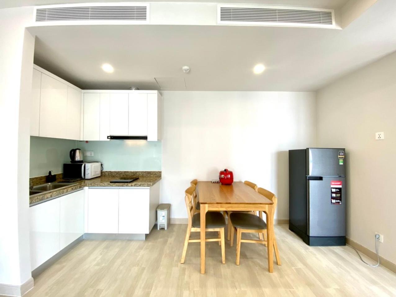 Wise Stay Gold Coast Apartment Нячанг Номер фото